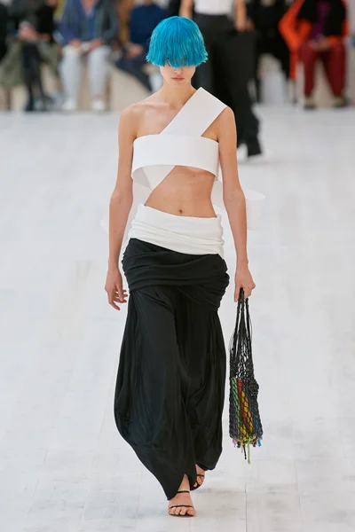 Look 33